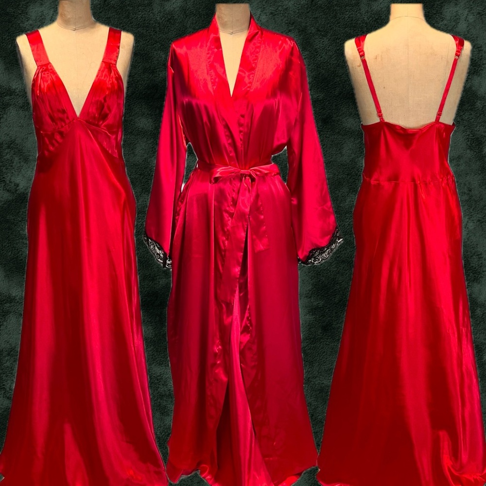 VINTAGE Fredericks of Hollywood 2 piece lipstick red lingerie nightgown robe 80s